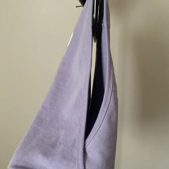 Calvin Klein women’s Light Lavender Crewneck Sweatshirt Size M ( small defect) - Picture 9 of 12